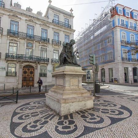 Downtown Chiado By Homing Apartment Lisbon Bagian luar foto