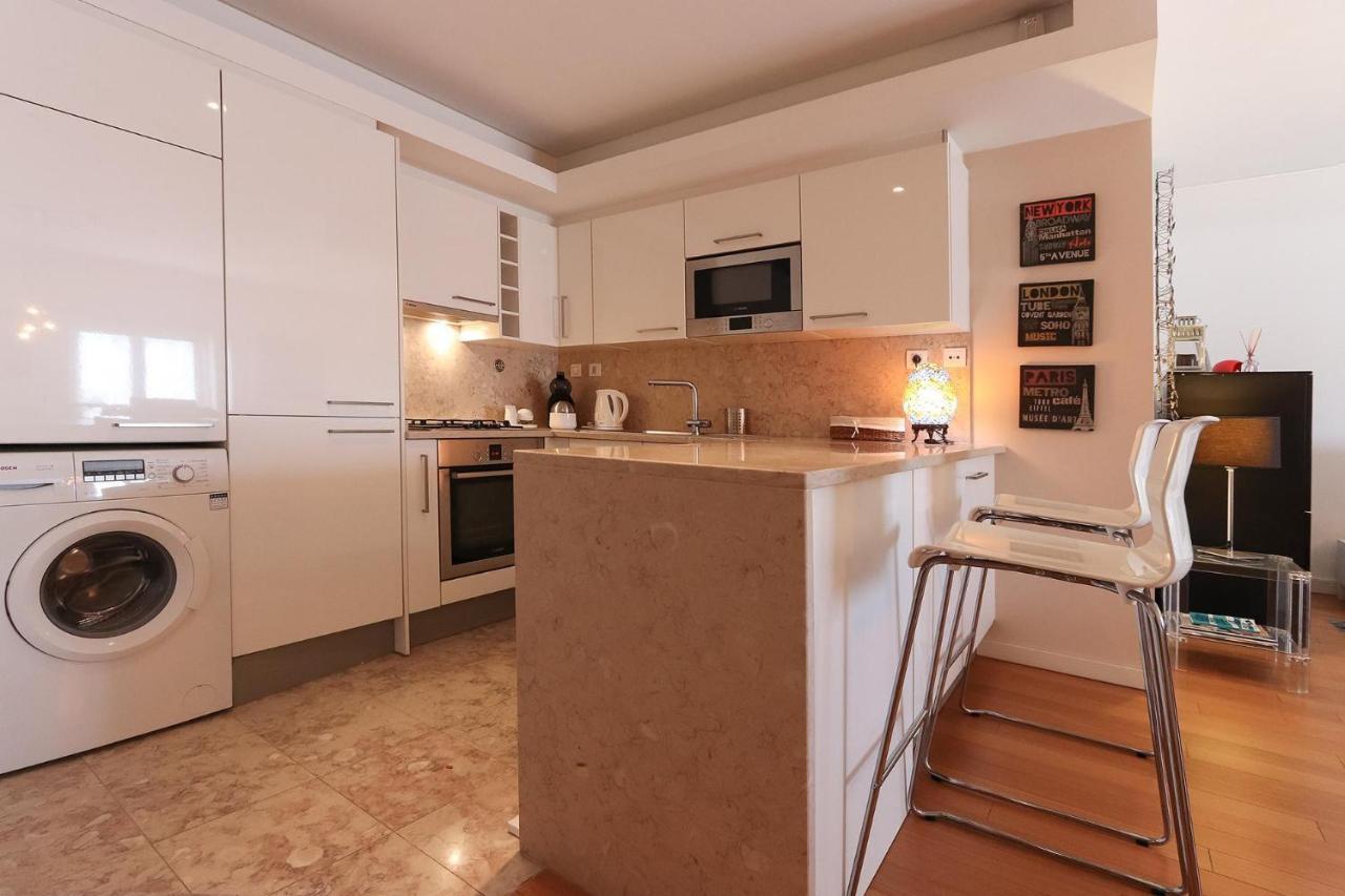 Downtown Chiado By Homing Apartment Lisbon Bagian luar foto
